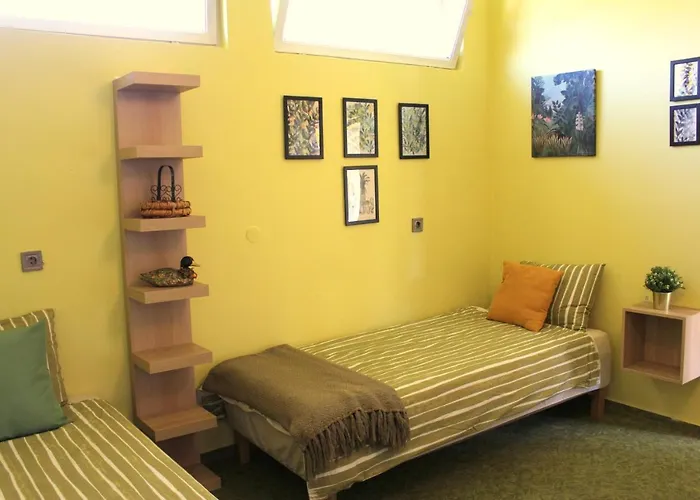 Lovely Nest Near Budapest Apartment
