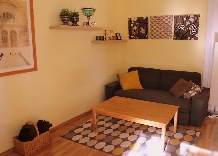 Lovely Nest Near Budapest Appartement *